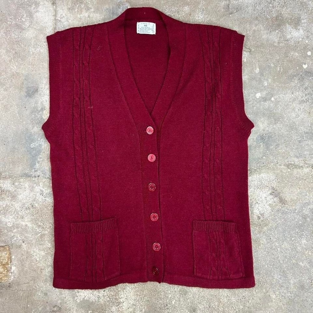 Vintage‎ 70s Cardigan Sweater Vest Size 40 Medium Red Button Front Acrylic Knit
